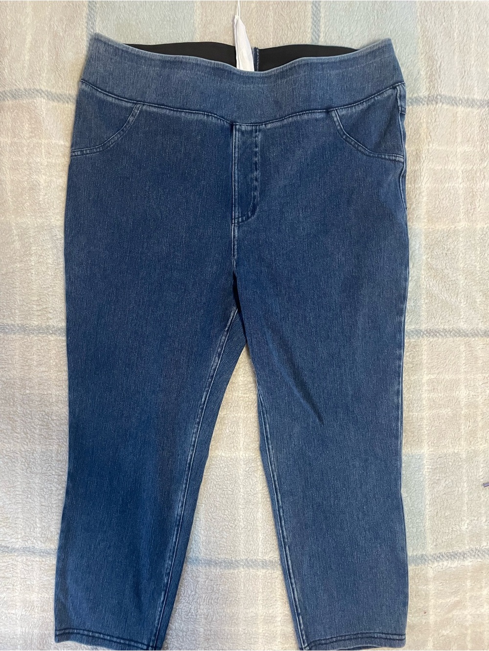 HALARA Navy Blue Pull-On Capri Jeggings